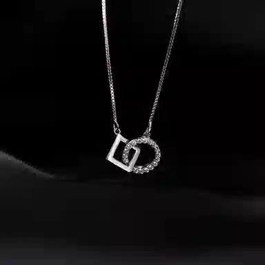 S925