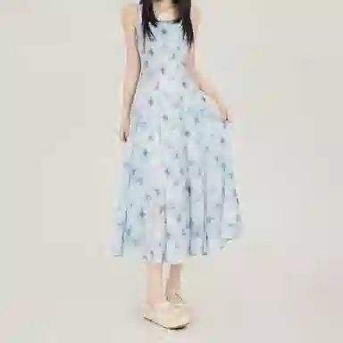 合身适中方蝴蝶印花水墨风设计感通勤休闲温柔高街辣妹晕染海边度假小众领夏季无袖仙气腰简约优雅法式慵懒时尚吊带连衣裙 女款