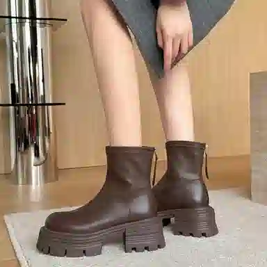 Zhong Design Simple Fashion Boots