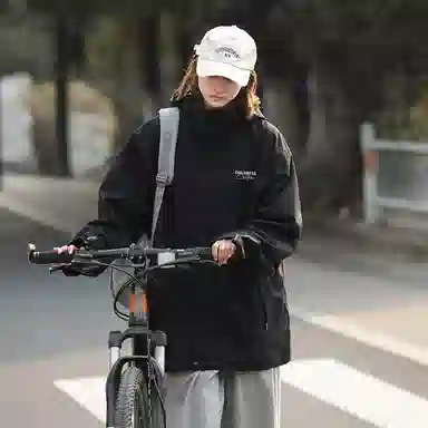 Colorful Creations Logo