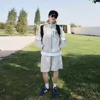 Colorful Creations UPF100+