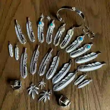 GOD SUNS Feather Pendant LL