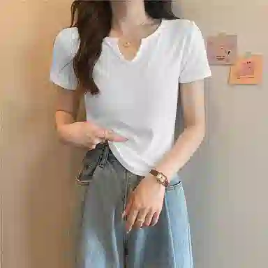 V T