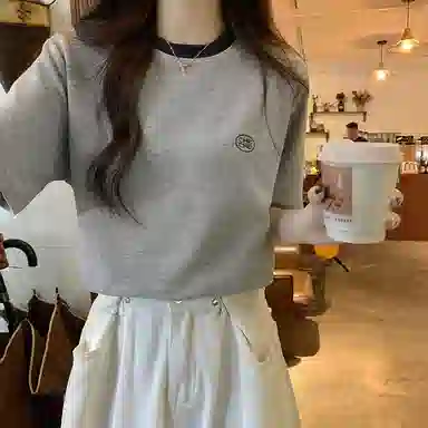 chic T
