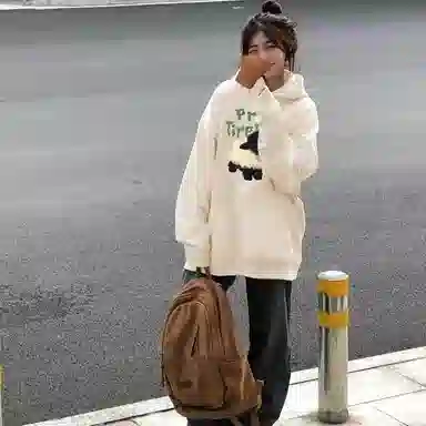 棉购 小羊印花连帽甜美风宽松百搭学生慵懒风设计感休闲长袖卫衣 男女同款