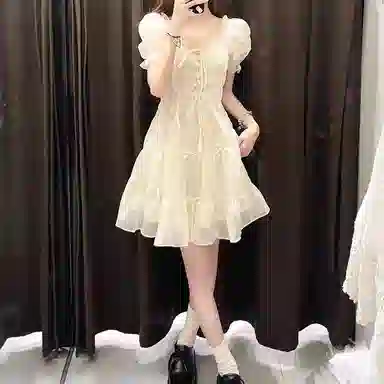 棉购 法式甜美茶歇蓬蓬裙出游海边高级感泡泡袖显瘦短袖连衣裙 女款 杏色