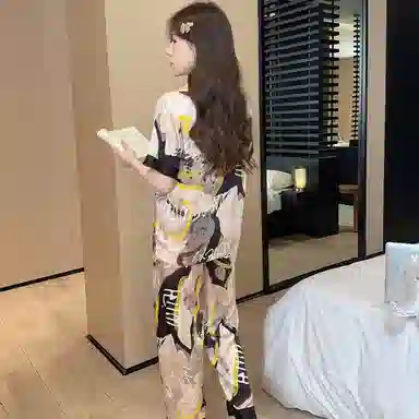 棉购 薄款休闲油画印花高级感短袖长裤睡衣套装 女款