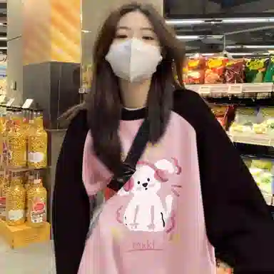 棉购 美式卡通动漫印花插肩圆领套头卫衣 女款