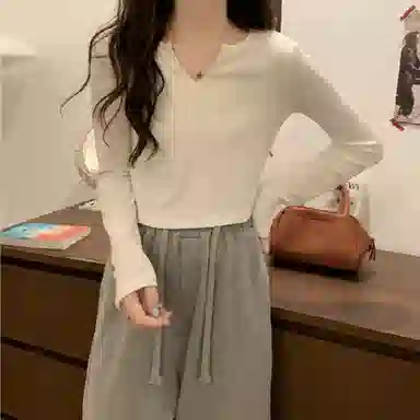 V T