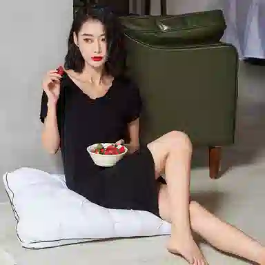 V