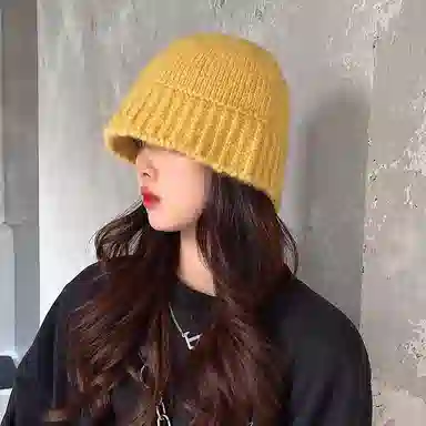 梦特娇 保暖显脸小甜美可爱纯色 腈纶 绒线帽 女款