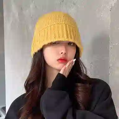 梦特娇 保暖显脸小甜美可爱纯色 腈纶 绒线帽 女款