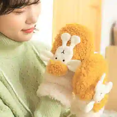 梦特娇 冬季加厚羊羔绒卡通可爱小羊挂脖连指 涤纶 绒线手套 女款