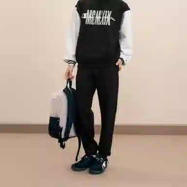 Champion FW24 BASIC C-Logo