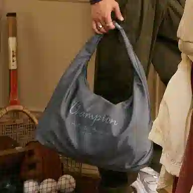 Champion FW24 Pro Logo