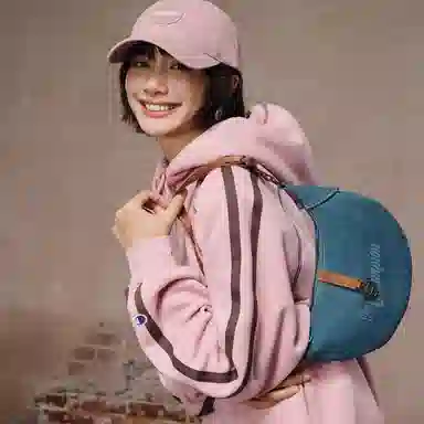 Champion Half moon Shoulder EC SS26