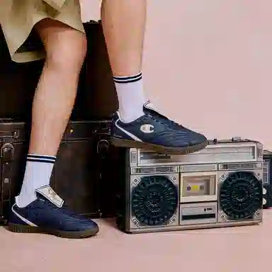 Champion Essentials Blokette-trainer C-Logo