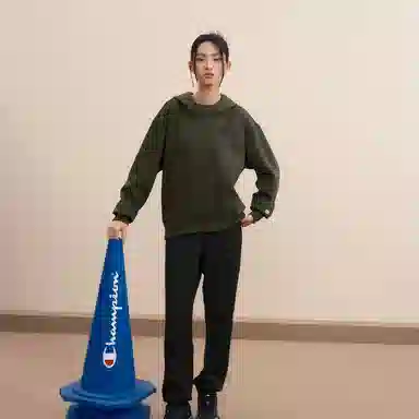 Champion FW24 surplus + utility C-Logo