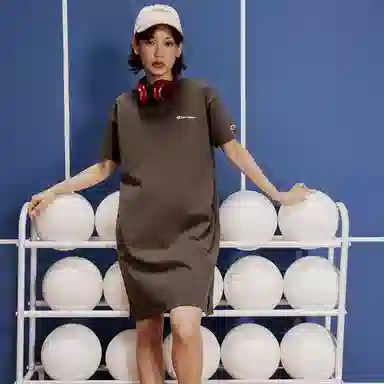 Champion WOMEN'S BASIC SS24 Logo