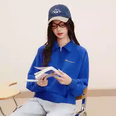 Champion FW24 WOMEN'S CASUAL Logo