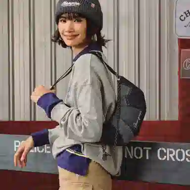 Champion Croissant Shoulder Bag Nano SS25