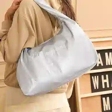 Champion FW24 Pro Logo