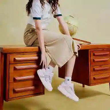 Champion Essentials Towel Skate Logo