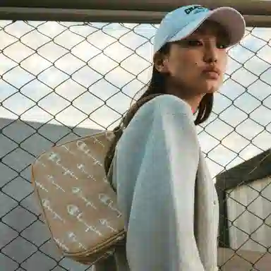 Champion Mono Shoulder Bag Black/Wheat