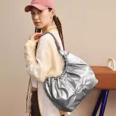 Champion Squeeze Tote Bag SS25