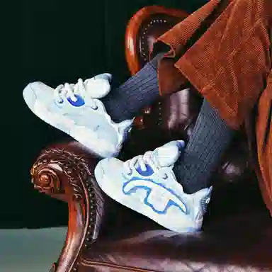 Champion Essentials TronSkateV1 Logo