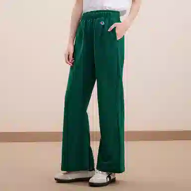 Champion FW24 WOMEN'S CASUAL Logo