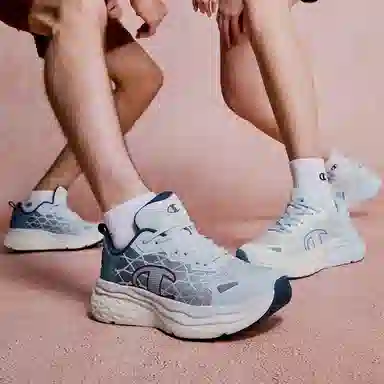 Champion Retro Sports Champ Moves C-Logo