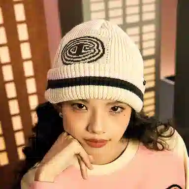 Champion x POP MART Molly FW24