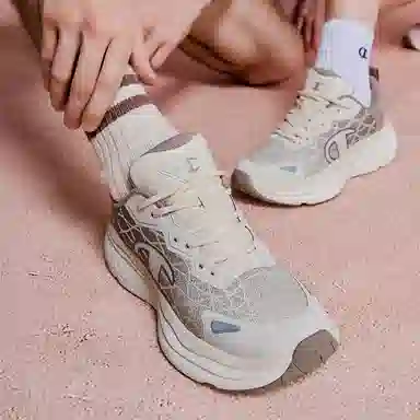 Champion Retro Sports Champ Moves C-Logo