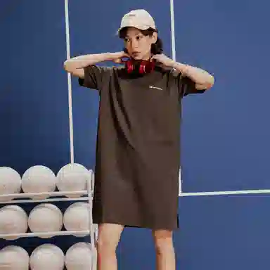 Champion WOMEN'S BASIC SS24 Logo