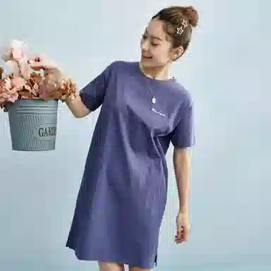 Champion WOMEN'S BASIC SS24 Logo