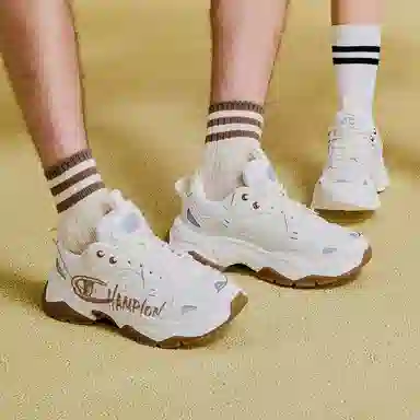 Champion Essentials Champ 19 Street