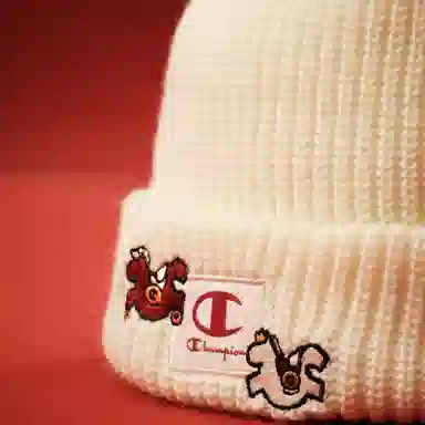 Champion Box Script Beanie Horse SS26