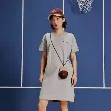 Champion WOMEN'S BASIC SS24 Logo