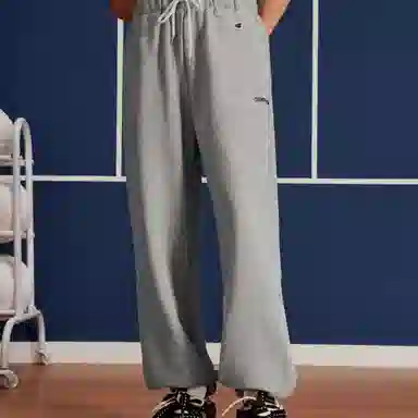 Champion WOMEN'S CASUAL SS24 Logo