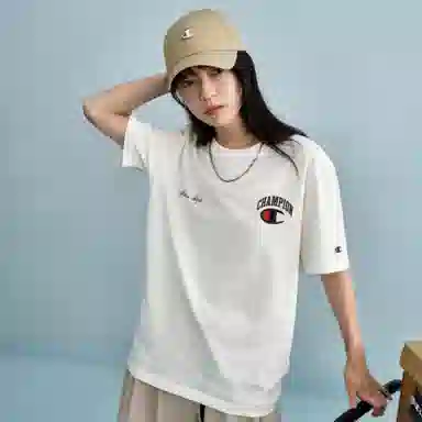 Champion SS25 STREET VARSITY T