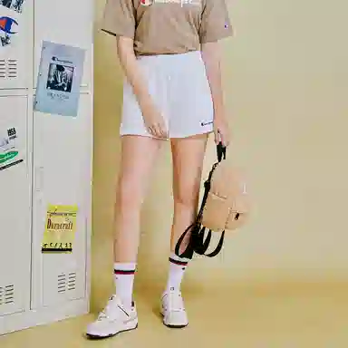 Champion Essentials Logo