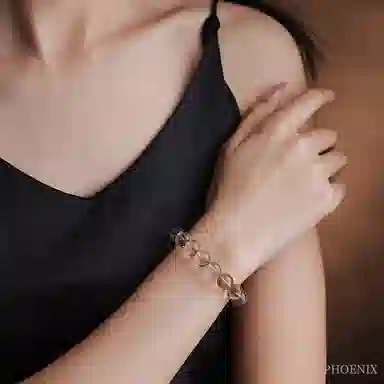 凤凰涅磐 时尚单品 清凉净透 时尚百搭绝佳质感 轻奢高级感原创#好运天然 茶晶 手串 女款