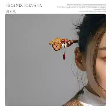 【以东方木韵礼献臻情】 凤凰涅磐 新中式木簪子 玛瑙吊坠蝴蝶花朵造型 流苏步摇汉服配饰 小众高级感手工雕刻原创设计#好运 桃木 发簪 女款