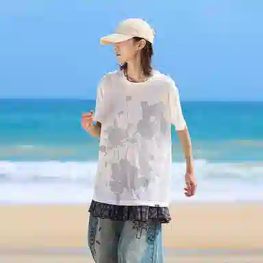 Madgood Floral Print T-Shirt