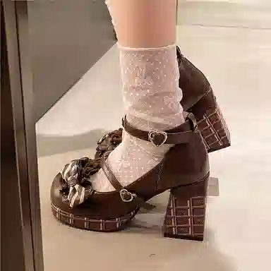 乐乐鱼 蝴蝶结巧克力甜美少女 粗跟 玛丽珍鞋 女