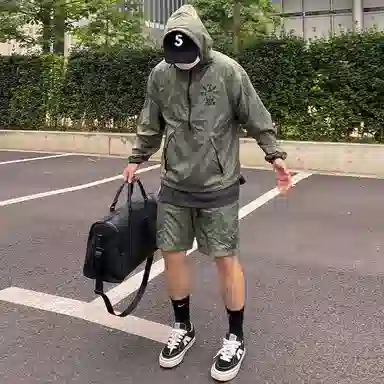 Teenie Weenie Men uv