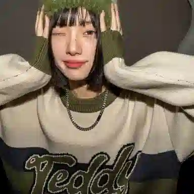 TeddyClub Retro Stripe Logo Sweater