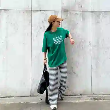 Gwola Logo Print T-Shirt