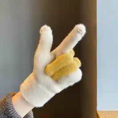 Cranta Komeia ins
